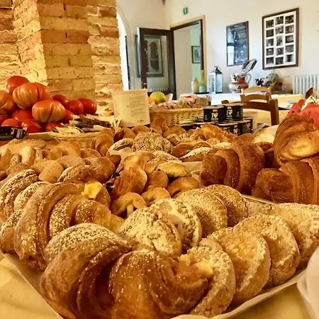 Hotel Le Vecchie Cantine 3*