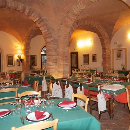 Le Vecchie Cantine מלון