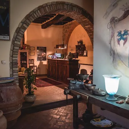 Le Vecchie Cantine 3* Chianni