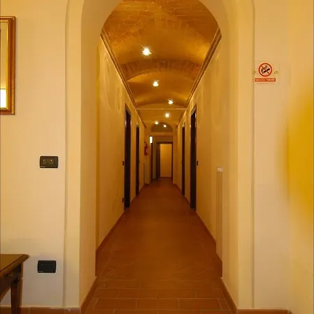 Hotel Le Vecchie Cantine 3*