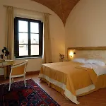 Hotel Le Vecchie Cantine 2*