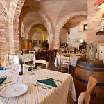Le Vecchie Cantine Hotel 2*