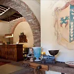 Hotel Le Vecchie Cantine